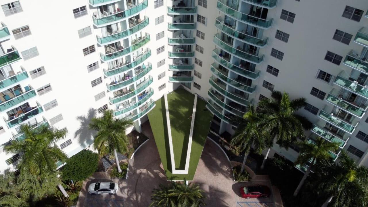 Hollywood Beach Apartment Ngoại thất bức ảnh