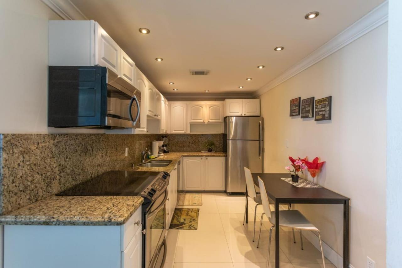 Hollywood Beach Apartment Ngoại thất bức ảnh